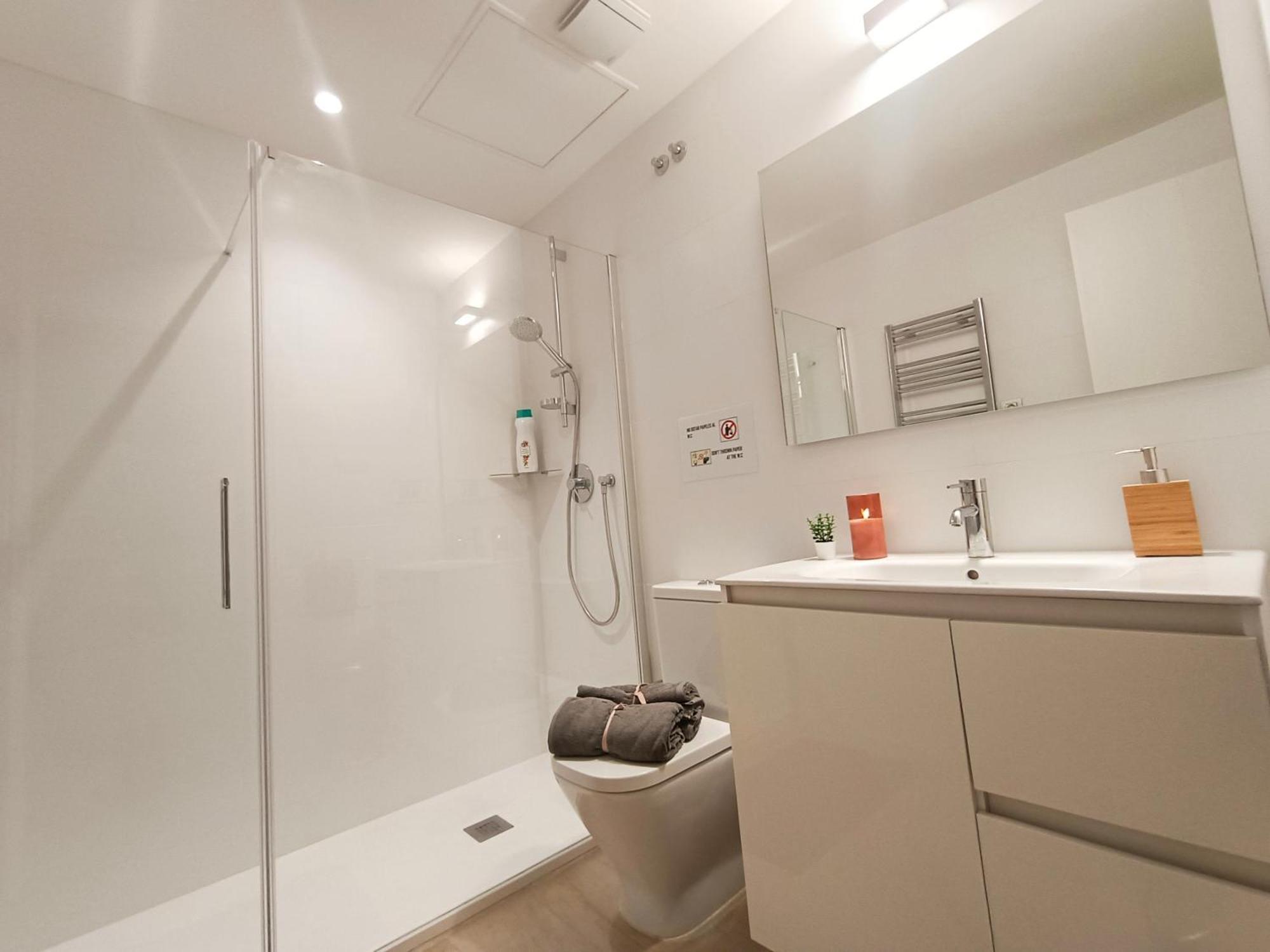 Oasis Rooms Barcelona - By Ronda Universidad 外观 照片